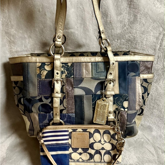 Patchwork Vintage Coach Tote Bag - Picture 5 of 12